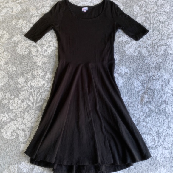 LuLaRoe Dresses & Skirts - LuLaRoe Solid Black Nicole Midi Dress